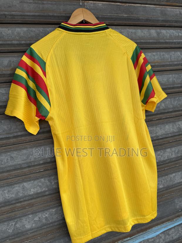 Ghana Abedi Pele Retro Jersey · Photo 6