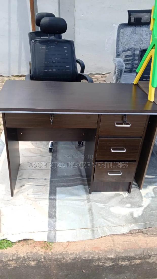Computer Desk · Photo 1