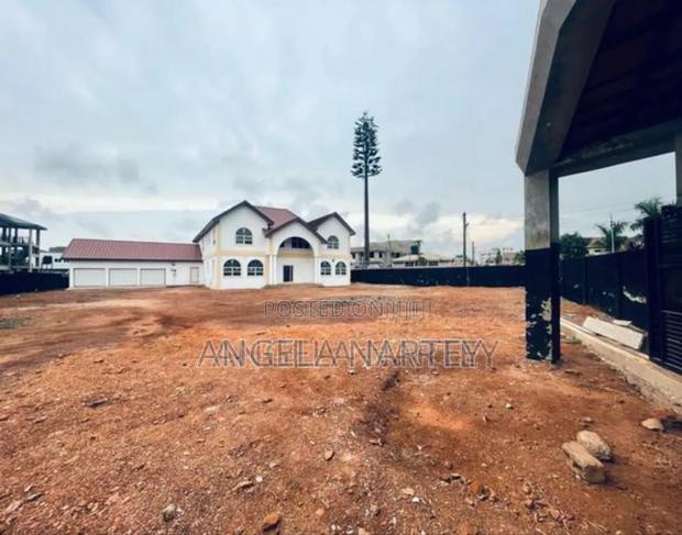 7bdrm House in East Legon for sale · Photo 5