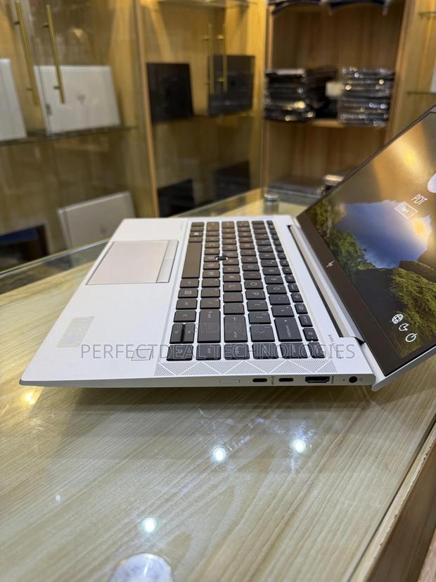New Laptop HP EliteBook 845 G7 16GB AMD Ryzen 5 SSD 256GB · Photo 1