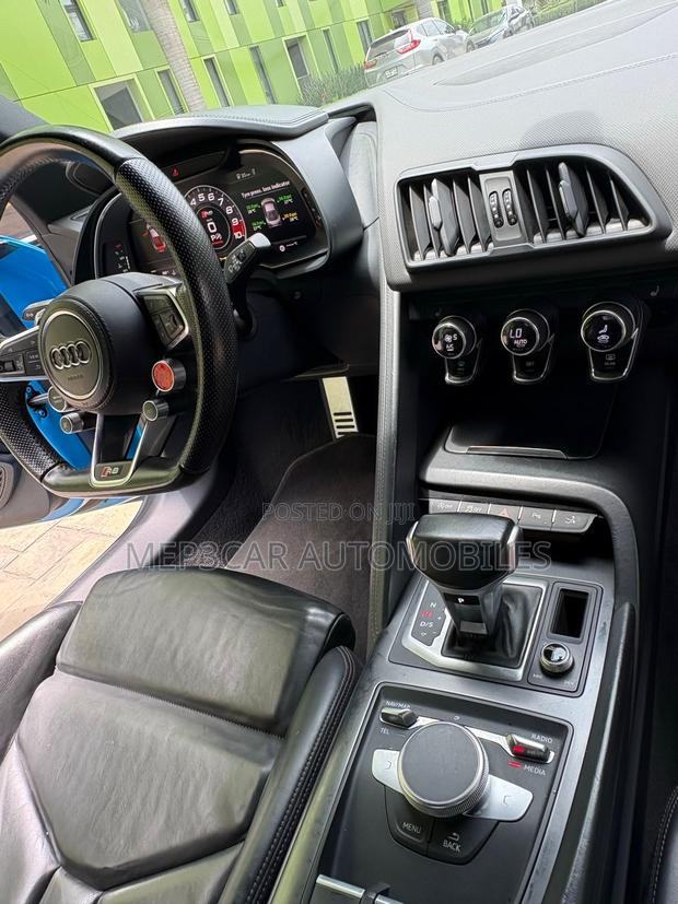 Audi R8 2018 Blue · Photo 8