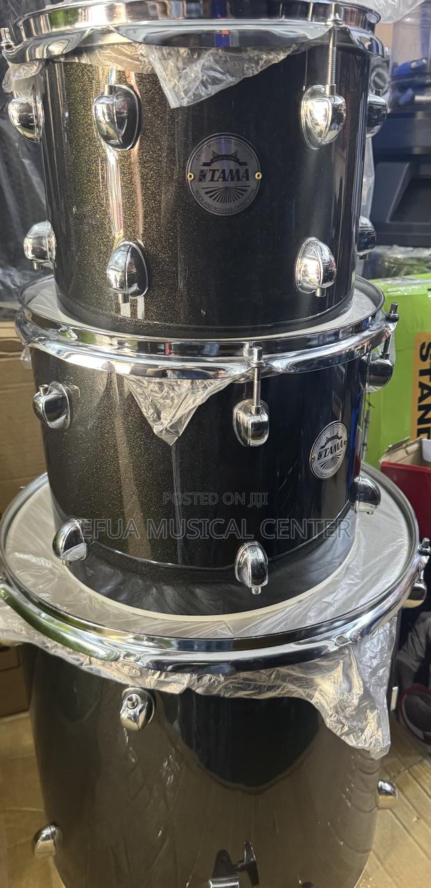 Tama Drums Set (5) · Photo 1
