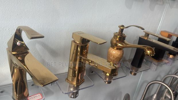 European Hot and Cold Golden Basin Tap_wash Hand Basin Tap · Photo 1