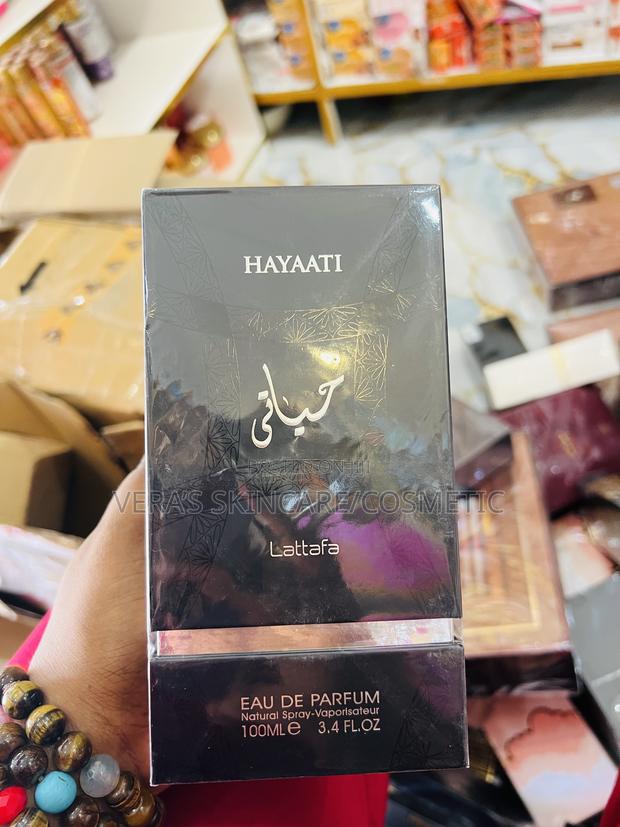 Hayaati Black Lattafa Perfume · Photo 1