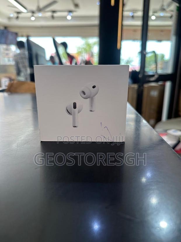 Airpods Pro 3 Wireless Active Noise Cancellation · Photo 1