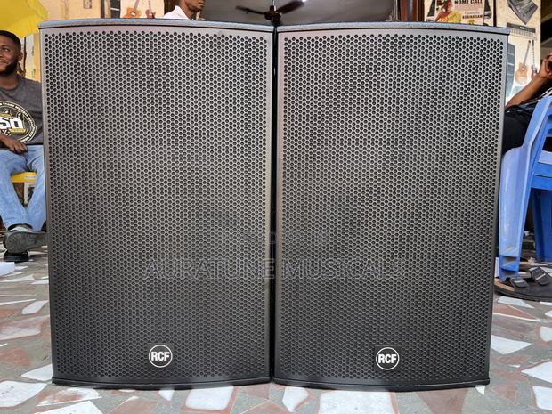 RCF 15 Inches Active Monitor · Photo 1