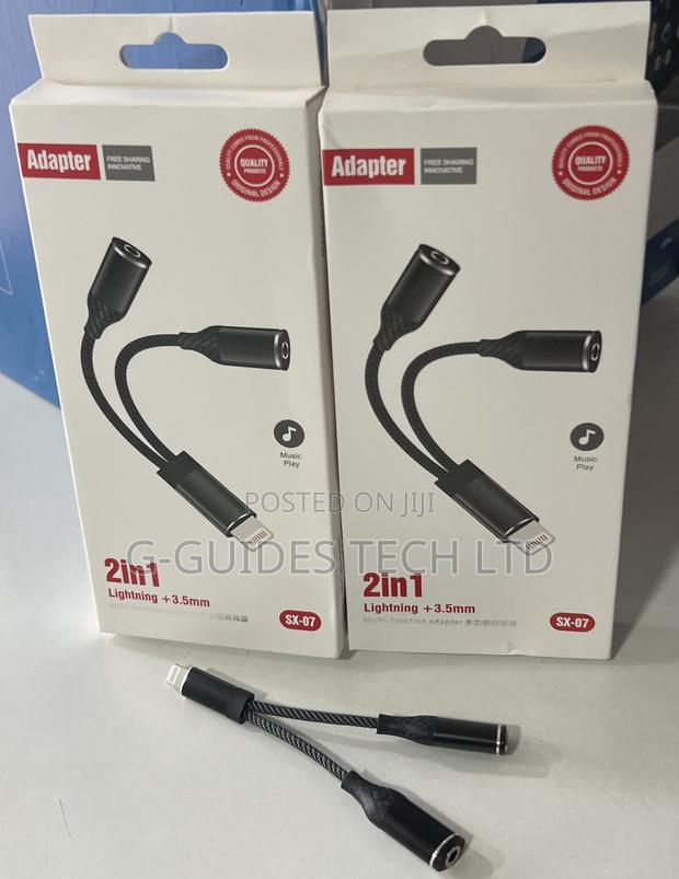 2 in 1 iPhone to 3.5mm Adapter, 2-in-1 Lightning + 3.5mm Audio Adapter · Photo 4