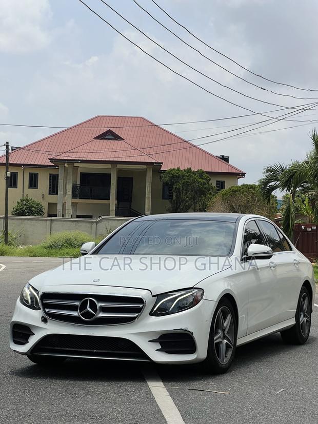 Mercedes-Benz E300 2018 White · Photo 3