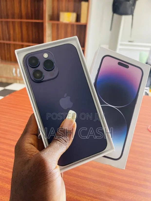 Apple iPhone 14 Pro Max 128 GB Purple · Photo 1