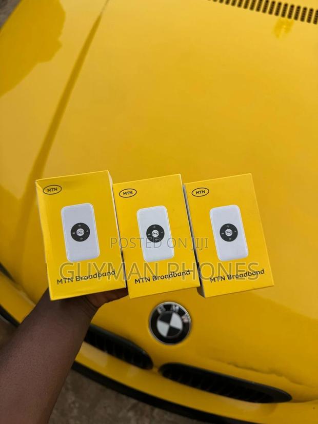 Universal Mifi Instock · Photo 1