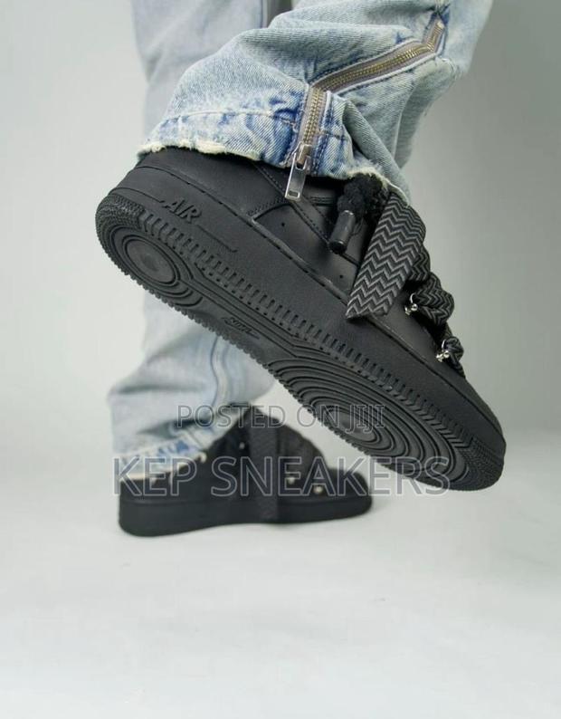 Nike Air Force 1 Wide Lace · Photo 2