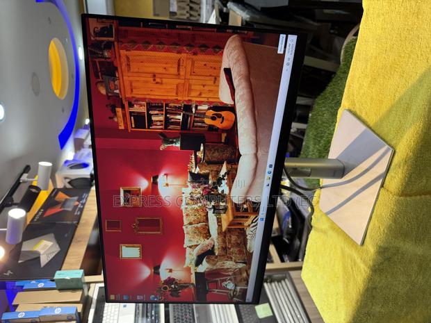 Dell 24 Inches Edgeless 1080p (Ips) Neat Monitor From Uk Neat · Photo 6