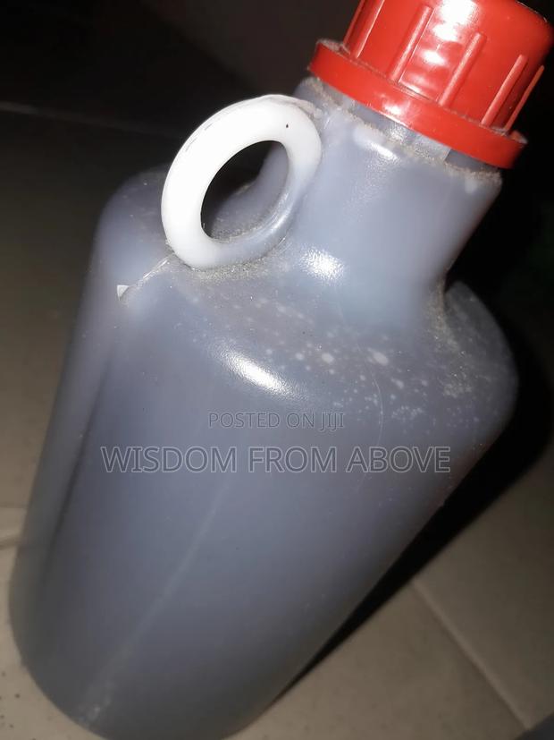 Honey From Kwahu It's Forest Bees Honey Undiluted · Photo 1