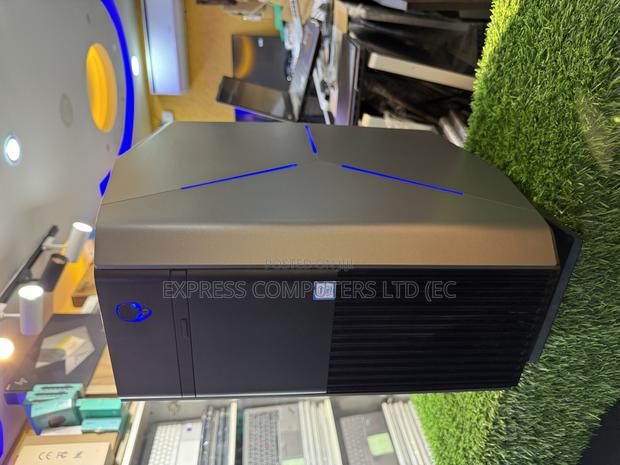 Dell Alienware Aurora R12 32GB Intel Core i7 SSHD (Hybrid) 512GB · Photo 3