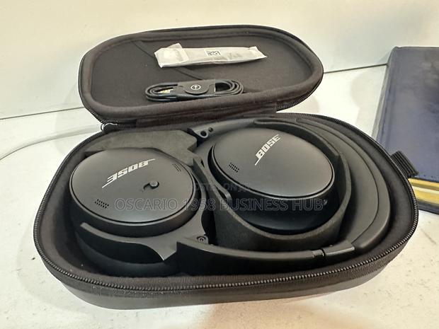 Bose Headphone Quiet Comfort 45 · Photo 2