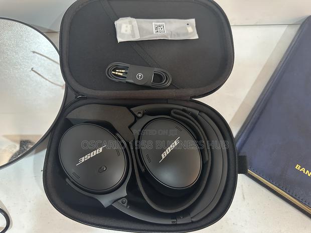 Bose Headphone Quiet Comfort 45 · Photo 1