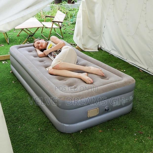 Single Inflatable Mattress · Photo 1