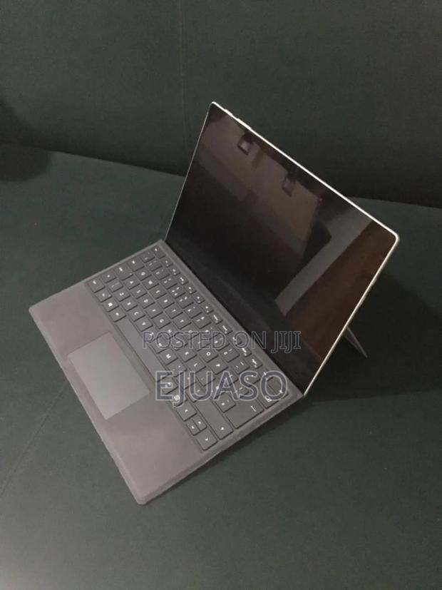 Laptop Microsoft Surface Pro 5 8GB Intel Core i5 SSD 256GB · Photo 1