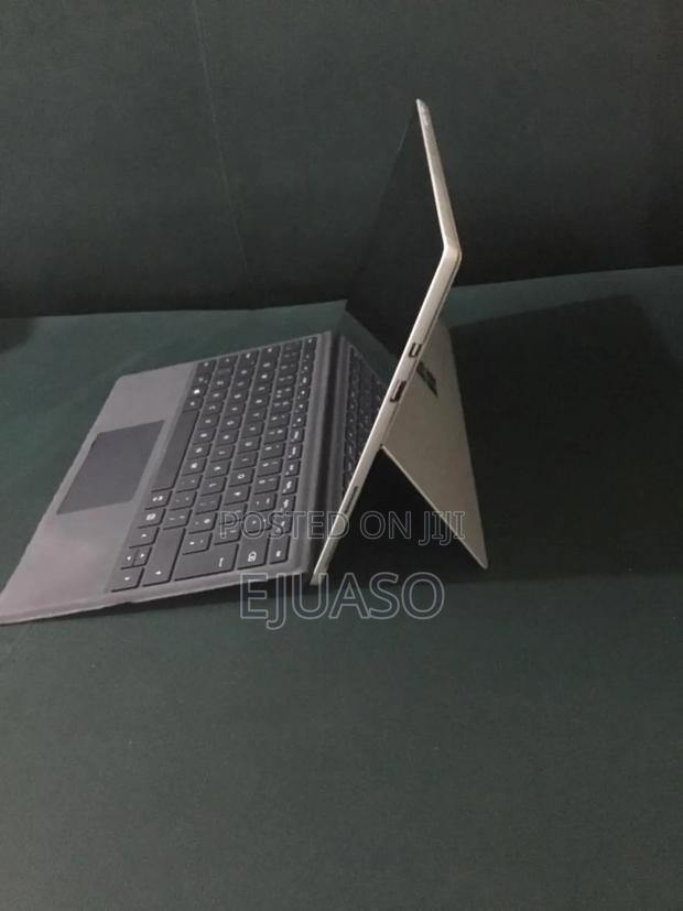 Laptop Microsoft Surface Pro 5 8GB Intel Core i5 SSD 256GB · Photo 4