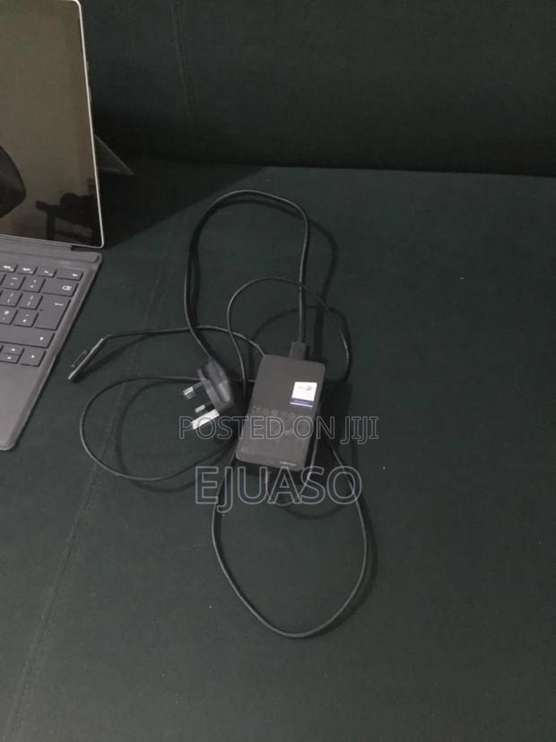 Laptop Microsoft Surface Pro 5 8GB Intel Core i5 SSD 256GB · Photo 5