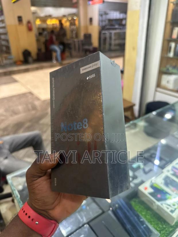 New Samsung Galaxy Note 8 64 GB Black · Photo 2