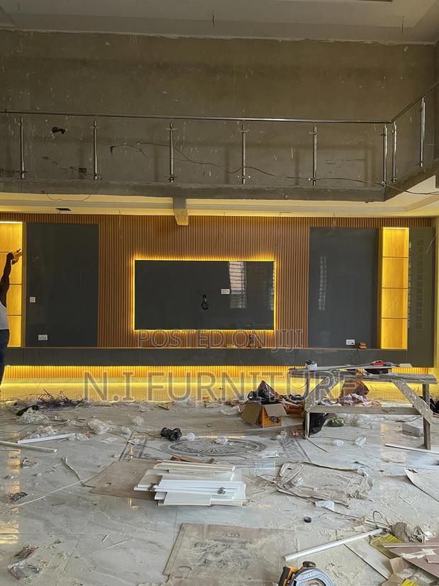 Tv Console · Photo 2