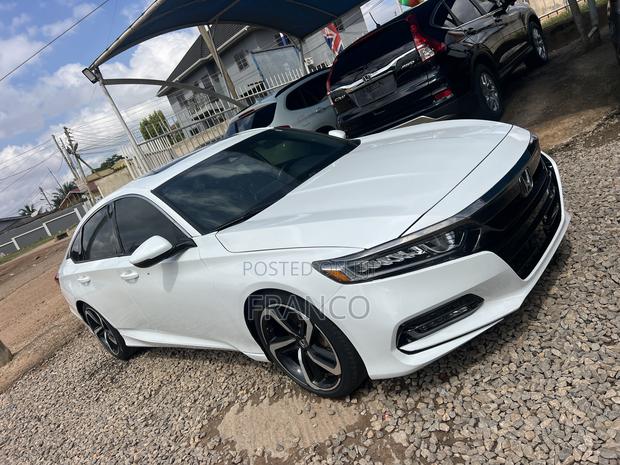 Honda Accord Sport (1.5L 4cyl Turbo CVT) 2019 White · Photo 1