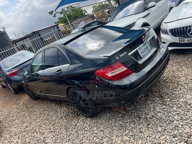Mercedes-Benz C300 Sport 4Matic Sedan AWD (3.5L 6cyl 7A) 2013 Black · Photo 1