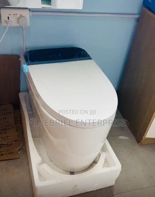 Modern Smart Wc (Remote Control/ Sensor) · Photo 1