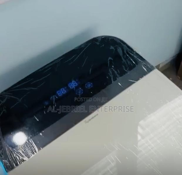 Modern Smart Wc (Remote Control/ Sensor) · Photo 3