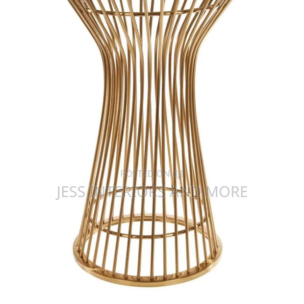 Bar Table (Gold Cocktail Table) · Photo 3