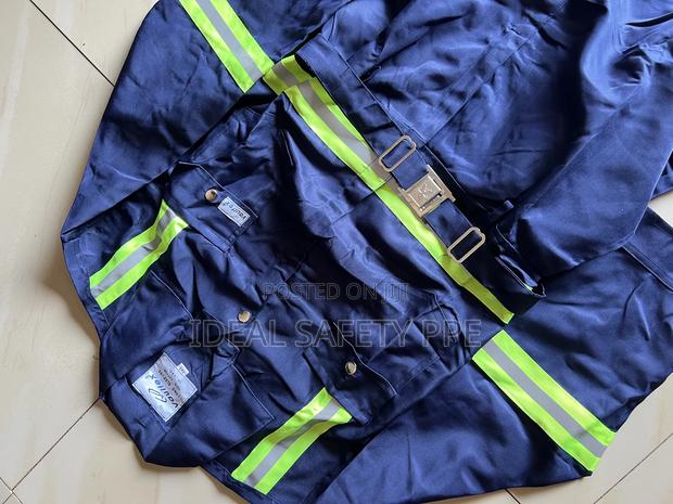 Reflective Safety Coverall Or High-visibility Coverall · Photo 3