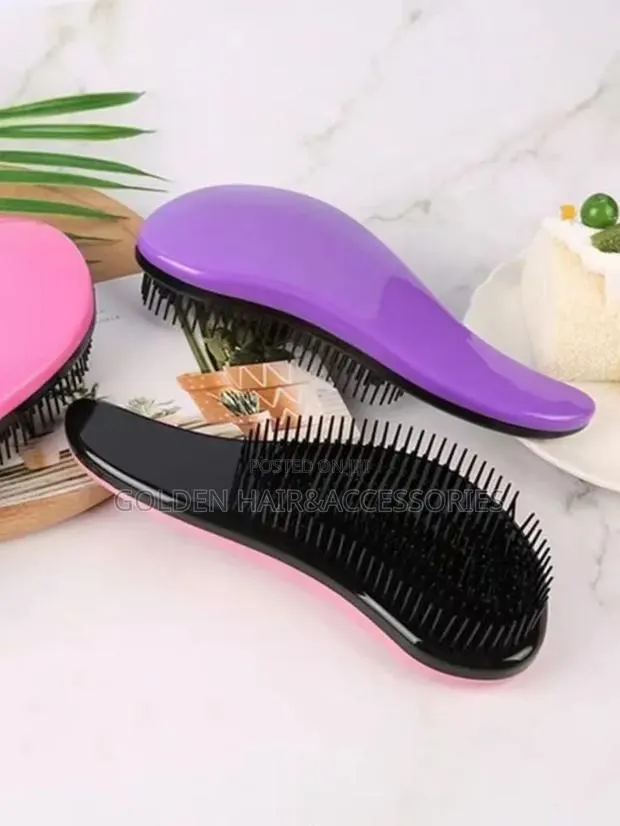 Detangling Brush · Photo 1