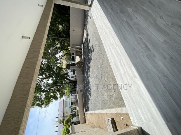 Furnished 4bdrm House in Cantonments for rent · Photo 2