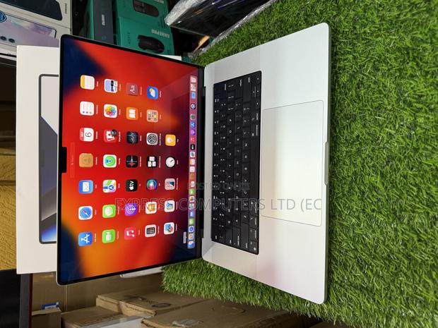 Laptop Apple MacBook Pro 2021 M1 16GB Apple M1 Pro SSD 1T · Photo 1