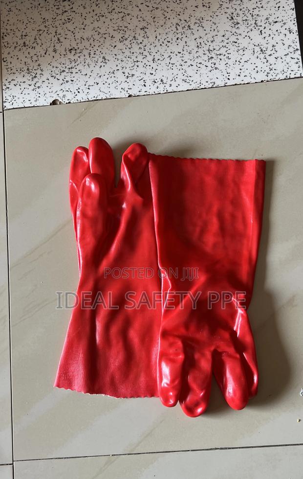 Rubber Gloves, Cleaning Gloves Or Household Gloves · Photo 2