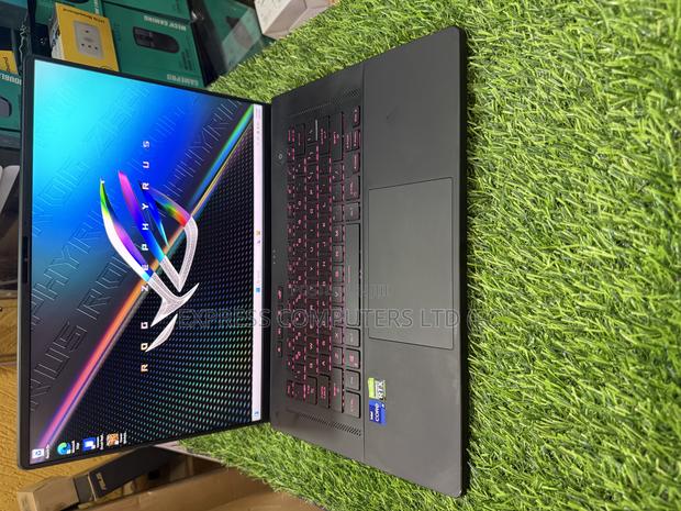 Laptop Asus ROG Zephyrus M16 GU603HR 24GB Intel Core I9 SSD 1T · Photo 3