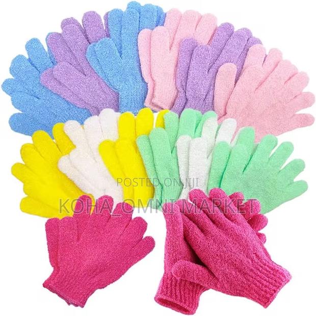Exfoliating Gloves (2pcs) · Photo 1