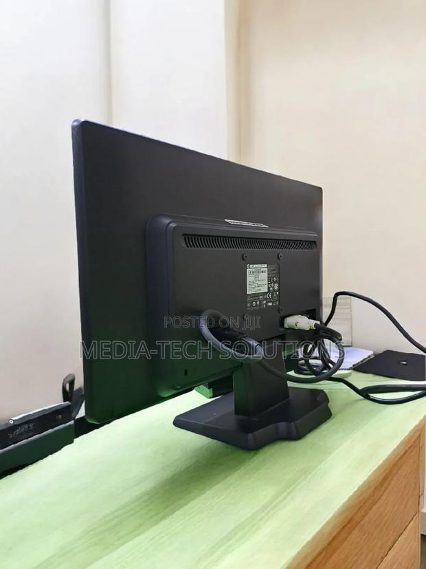 Hp 19inches Monitor W1972a · Photo 4