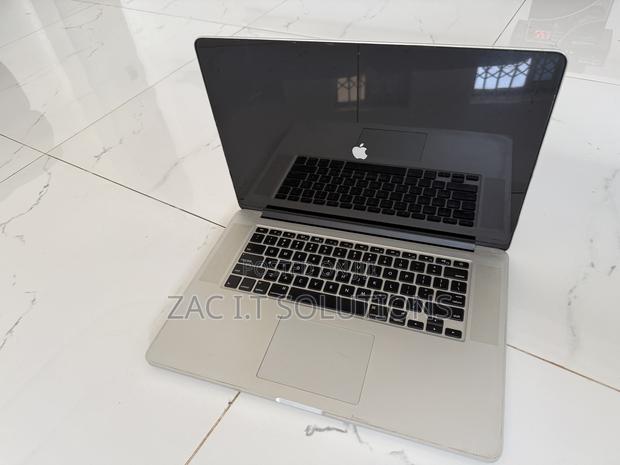 Laptop Apple MacBook Pro 2014 16GB Intel Core I7 SSD 256GB · Photo 3