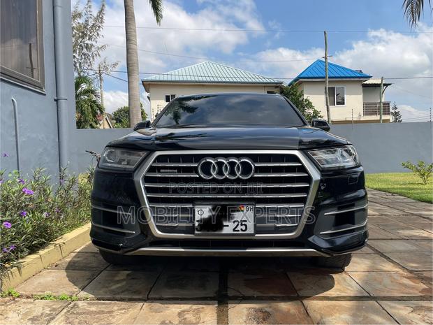 Audi Q7 3.0T Premium AWD quattro 2018 Black · Photo 2