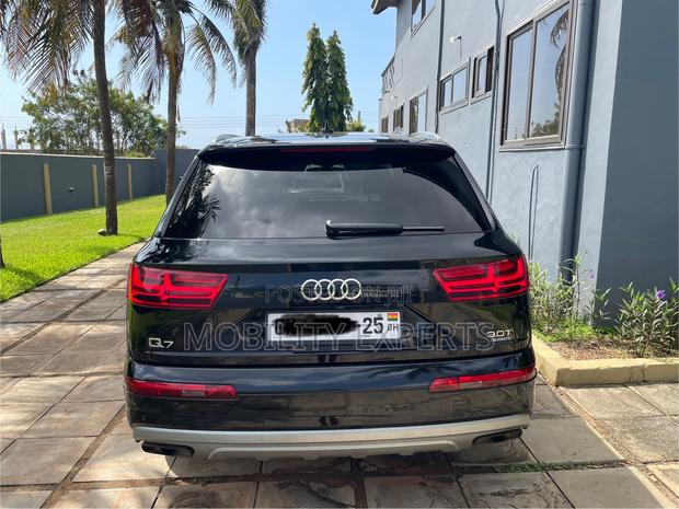 Audi Q7 3.0T Premium AWD quattro 2018 Black · Photo 4