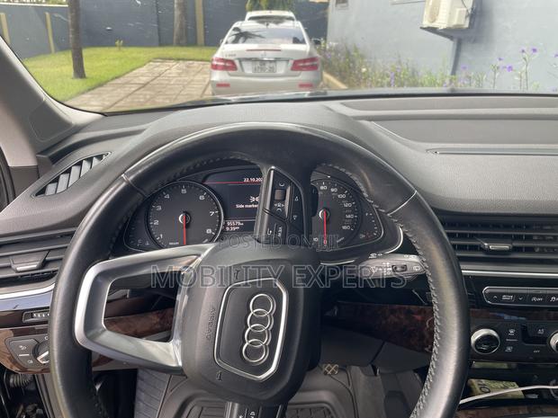 Audi Q7 3.0T Premium AWD quattro 2018 Black · Photo 6
