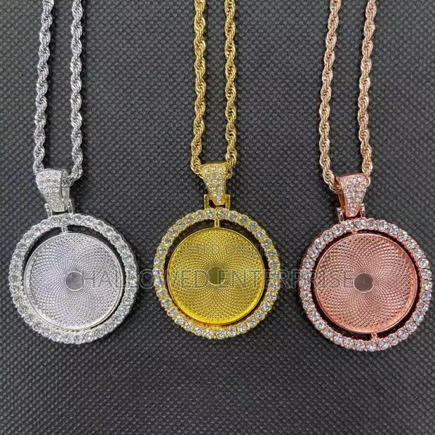 Circle Rotating Sublimation Nacklace With and Without Customization · Photo 5