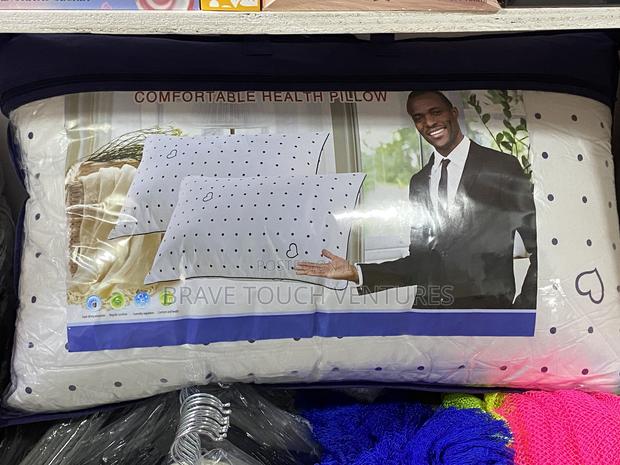100% Cotton Pillow - 2 Pieces Per Pack · Photo 1