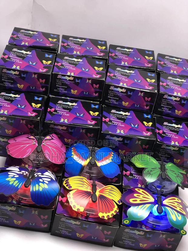 6 PCS Butterfly Led Light · Photo 4
