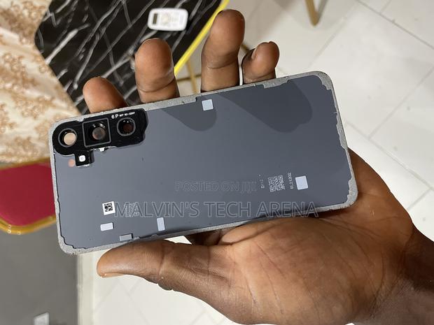 S23 Plus Back Glass · Photo 2