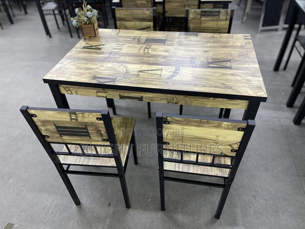 4 Seater Wooden Dining Table · Photo 5
