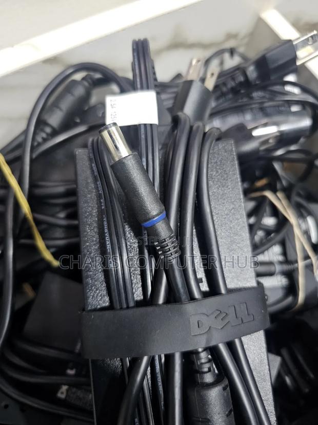 Dell 180 Watts Big Pin Charger · Photo 3