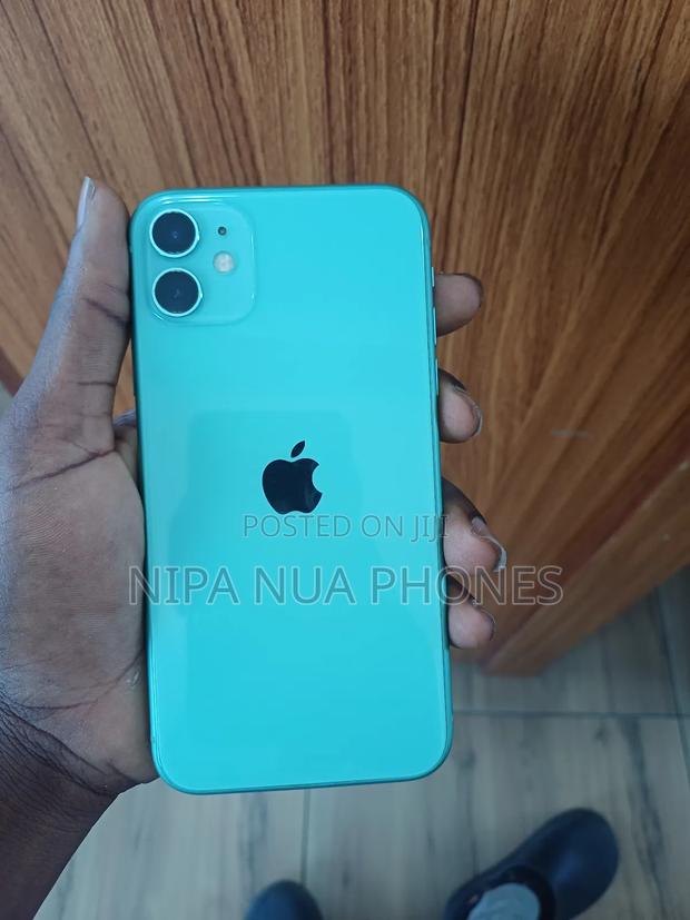 Apple iPhone 11 64 GB Blue · Photo 1